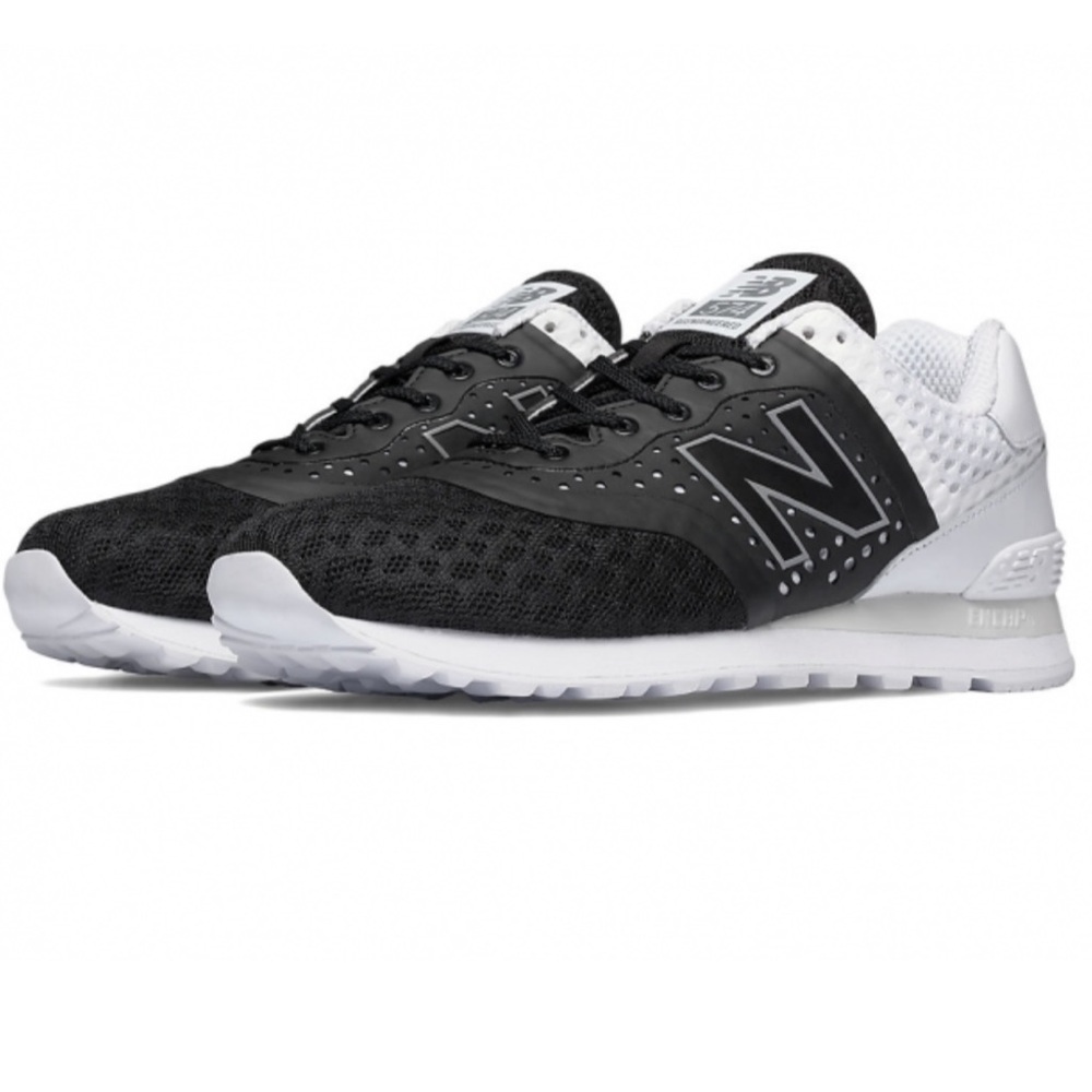 New Balance 574 Black White Sneaker
